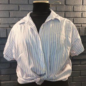 Levis Button up women's shirt